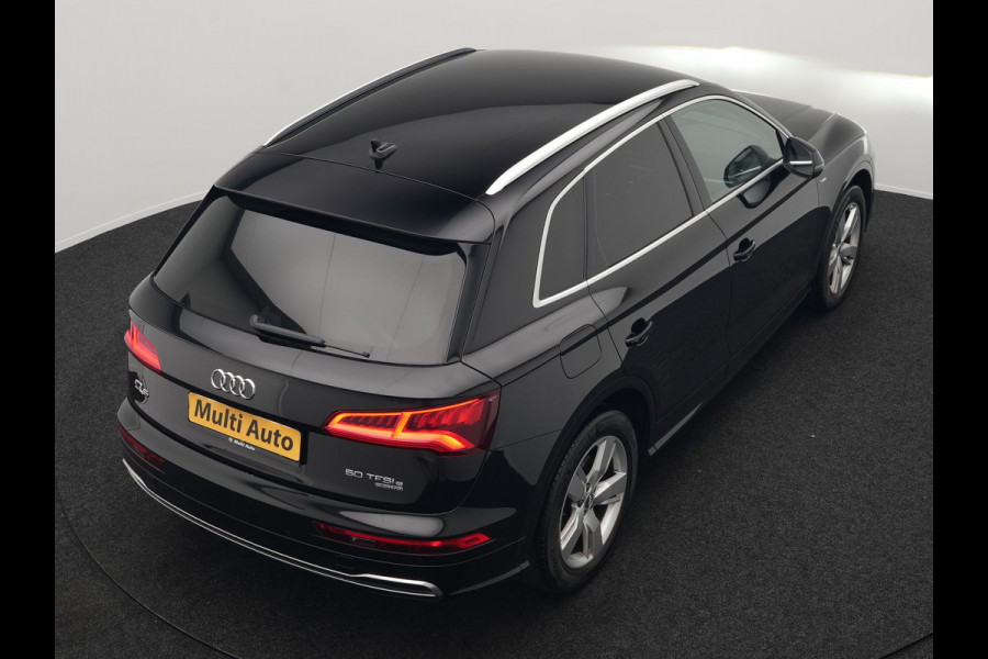 Audi Q5 50 TFSI e quattro S Line Plug In Hybrid 299pk Dealer O.H PHEV | Luchtvering | Trekhaak Af Fabriek | Adaptive Cruise | Camera | Virtual | Apple Carplay | Alcantara Sportstoelen Verwarmd | Keyless | Navigatie | DAB |