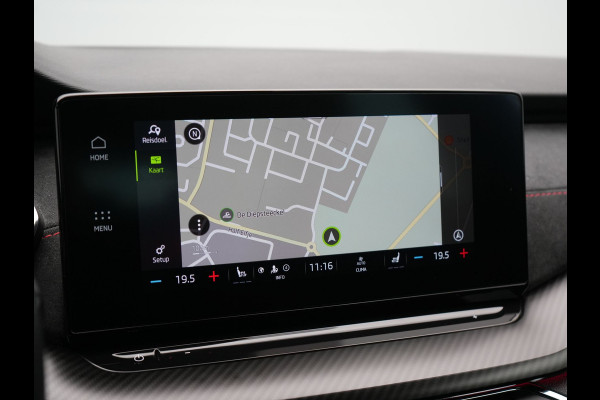 Škoda Octavia Combi 1.4 TSI RS iV Business Plug In Hybrid 245pk Dealer O.H PHEV | Adaptive Cruise | Camera | Sportstoelen Verwarmd | Apple Carplay | Navigatie | Crystal LED | Blis | Keyless | Stuur Verwarmd | Virtual | DAB |