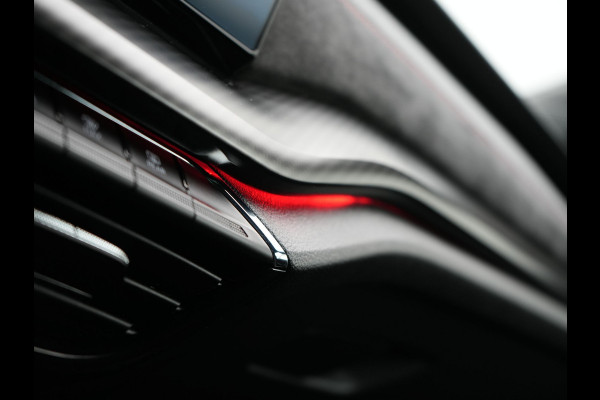 Škoda Octavia Combi 1.4 TSI RS iV Business Plug In Hybrid 245pk Dealer O.H PHEV | Adaptive Cruise | Camera | Sportstoelen Verwarmd | Apple Carplay | Navigatie | Crystal LED | Blis | Keyless | Stuur Verwarmd | Virtual | DAB |