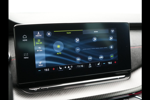 Škoda Octavia Combi 1.4 TSI RS iV Business Plug In Hybrid 245pk Dealer O.H PHEV | Adaptive Cruise | Camera | Sportstoelen Verwarmd | Apple Carplay | Navigatie | Crystal LED | Blis | Keyless | Stuur Verwarmd | Virtual | DAB |