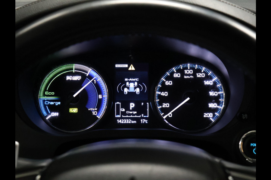 Mitsubishi Outlander 2.4 PHEV Pure+ [TREKHAAK, CAMERA, CRUISE CONTROL, BLUETOOTH TELEFOON, STOELVERWARMING, FLIPPERS, CLIMATE CONTROL, NIEUWSTAAT]