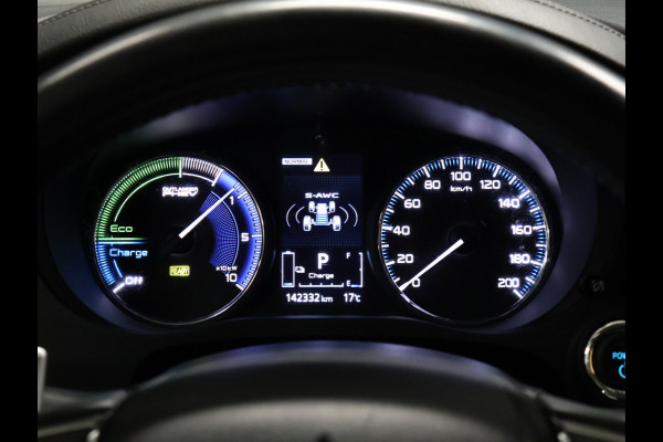 Mitsubishi Outlander 2.4 PHEV Pure+ [TREKHAAK, CAMERA, CRUISE CONTROL, BLUETOOTH TELEFOON, STOELVERWARMING, FLIPPERS, CLIMATE CONTROL, NIEUWSTAAT]