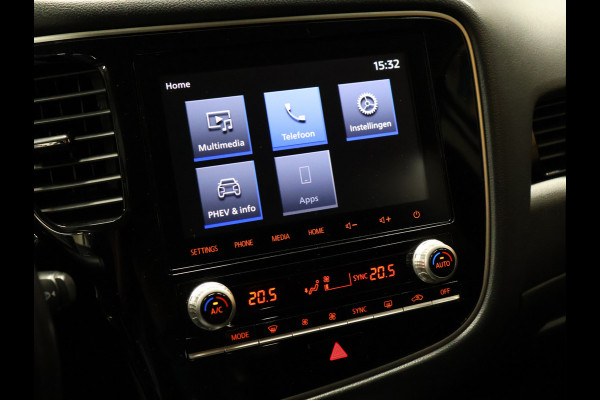 Mitsubishi Outlander 2.4 PHEV Pure+ [TREKHAAK, CAMERA, CRUISE CONTROL, BLUETOOTH TELEFOON, STOELVERWARMING, FLIPPERS, CLIMATE CONTROL, NIEUWSTAAT]