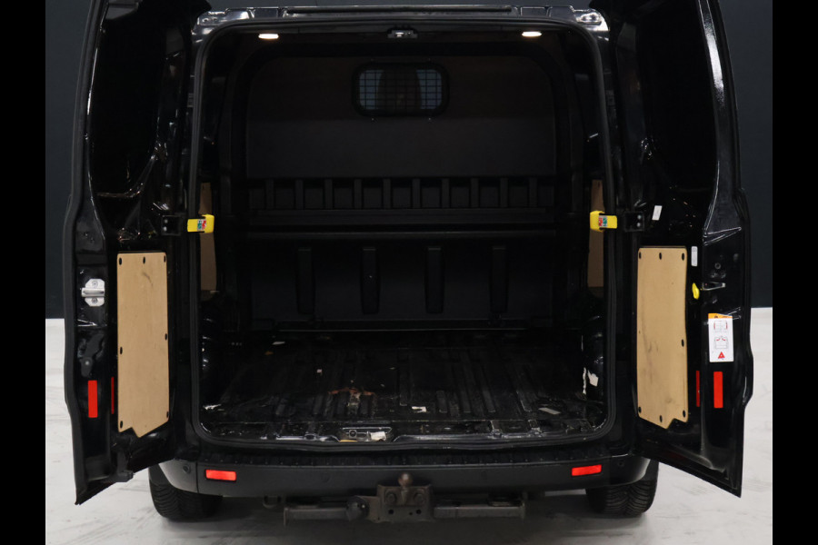 Ford Transit Custom 300 2.0 TDCI L2H1 Trend DC [5-ZITS, TREKHAAK, CAMERA, APPLE CARPLAY, ANDROID AUTO, CRUISE CONTROL, STOELVERWARMING, AIRCONDITIONING, NAVIGATIE, NIEUWSTAAT]
