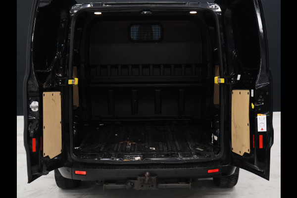 Ford Transit Custom 300 2.0 TDCI L2H1 Trend DC [5-ZITS, TREKHAAK, CAMERA, APPLE CARPLAY, ANDROID AUTO, CRUISE CONTROL, STOELVERWARMING, AIRCONDITIONING, NAVIGATIE, NIEUWSTAAT]