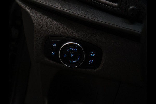 Ford Transit Custom 300 2.0 TDCI L2H1 Trend DC [5-ZITS, TREKHAAK, CAMERA, APPLE CARPLAY, ANDROID AUTO, CRUISE CONTROL, STOELVERWARMING, AIRCONDITIONING, NAVIGATIE, NIEUWSTAAT]
