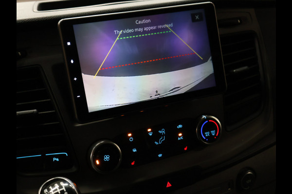 Ford Transit Custom 300 2.0 TDCI L2H1 Trend DC [5-ZITS, TREKHAAK, CAMERA, APPLE CARPLAY, ANDROID AUTO, CRUISE CONTROL, STOELVERWARMING, AIRCONDITIONING, NAVIGATIE, NIEUWSTAAT]