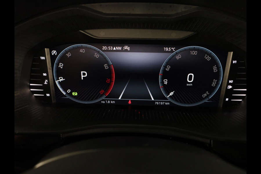 Škoda SCALA 1.0 TSI Sport Business 110 pk Automaat (DSG) | Navigatie | Parkeersensoren achter | Achteruitrijcamera | Adaptieve cruise control | Full LED koplampen | Voll. digitaal instrumentenpaneel |
