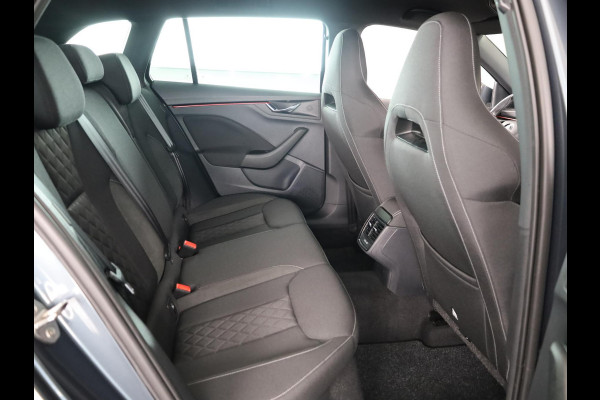 Škoda SCALA 1.0 TSI Sport Business 110 pk Automaat (DSG) | Navigatie | Parkeersensoren achter | Achteruitrijcamera | Adaptieve cruise control | Full LED koplampen | Voll. digitaal instrumentenpaneel |