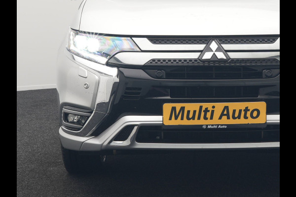 Mitsubishi Outlander 2.4 Intense+ Plug In Hybrid 225pk Dealer O.H PHEV | Trekhaak Af Fabriek | 360 Camera | Lederen Sportstoelen Verwarmd | Apple Carplay | Blis | Cruise Control | Navigatie | Keyless | DAB | 18" L.M |