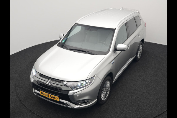 Mitsubishi Outlander 2.4 Intense+ Plug In Hybrid 225pk Dealer O.H PHEV | Trekhaak Af Fabriek | 360 Camera | Lederen Sportstoelen Verwarmd | Apple Carplay | Blis | Cruise Control | Navigatie | Keyless | DAB | 18" L.M |