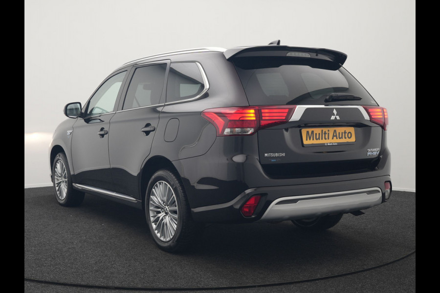 Mitsubishi Outlander 2.4 Intense Plug In Hybrid 225pk Dealer O.H PHEV | Trekhaak Afneembaar | Alcantara Sportstoelen Verwarmd | Camera | Apple Carplay | Keyless | DAB |