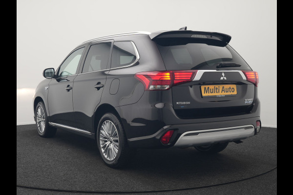 Mitsubishi Outlander 2.4 Intense Plug In Hybrid 225pk Dealer O.H PHEV | Trekhaak Afneembaar | Alcantara Sportstoelen Verwarmd | Camera | Apple Carplay | Keyless | DAB |