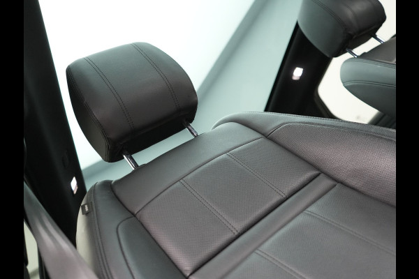 Land Rover Range Rover Evoque NIEUW MODEL P250 AWD R-Dynamic SE 250pk Dealer O.H | Panodak | Head Up | 360 Camera | Lederen Sportstoelen Memory & Verwarmd | Stuur Verwarmd | Apple Carplay | Navigatie | Blis | Keyless | Virtual | DAB |