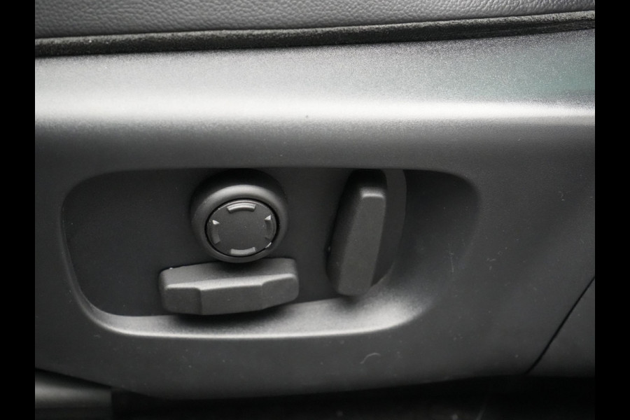 Land Rover Range Rover Evoque NIEUW MODEL P250 AWD R-Dynamic SE 250pk Dealer O.H | Panodak | Head Up | 360 Camera | Lederen Sportstoelen Memory & Verwarmd | Stuur Verwarmd | Apple Carplay | Navigatie | Blis | Keyless | Virtual | DAB |