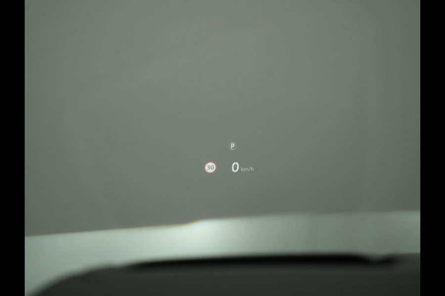 Land Rover Range Rover Evoque NIEUW MODEL P250 AWD R-Dynamic SE 250pk Dealer O.H | Panodak | Head Up | 360 Camera | Lederen Sportstoelen Memory & Verwarmd | Stuur Verwarmd | Apple Carplay | Navigatie | Blis | Keyless | Virtual | DAB |