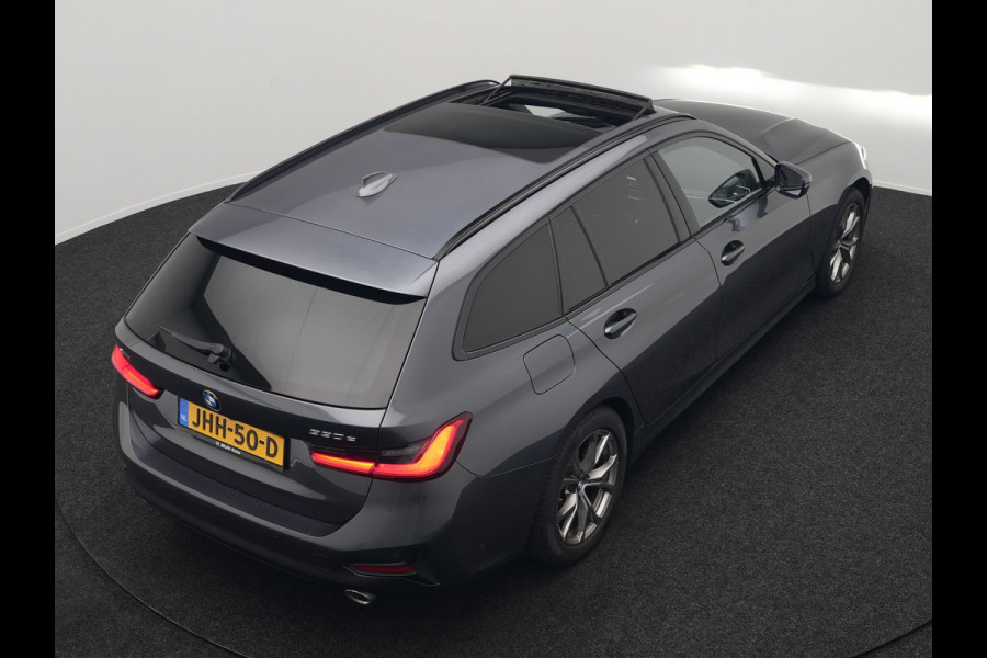 BMW 3 Serie Touring 330e xDrive Sportline Plug In Hybrid 293pk Dealer O.H. PHEV | Panodak | Head Up | Adaptive Cruise | Laser LED | Harman & Kardon | Lederen Sportstoelen Memory & Verwarmd | Sfeerverlichting | Virtual | Navigatie |