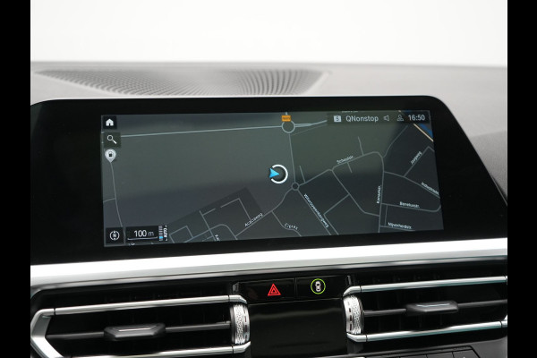 BMW 3 Serie Touring 330e xDrive Sportline Plug In Hybrid 293pk Dealer O.H. PHEV | Panodak | Head Up | Adaptive Cruise | Laser LED | Harman & Kardon | Lederen Sportstoelen Memory & Verwarmd | Sfeerverlichting | Virtual | Navigatie |