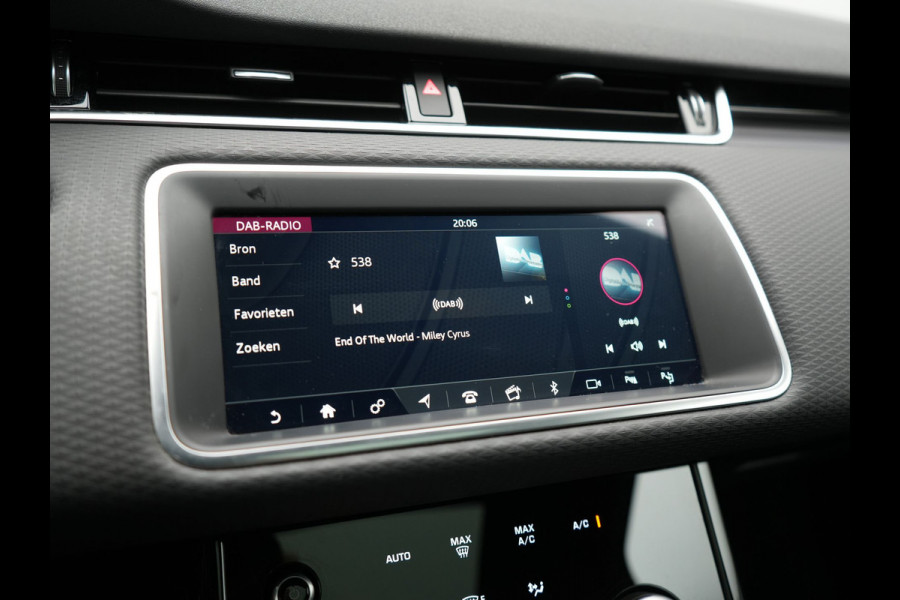 Land Rover Range Rover Evoque P300e AWD S Plug In Hybrid 309pk PHEV | Panodak | Camera | Apple Carplay | Lederen Sporstoelen Verwarmd | Navigatie Pro | Lane Assist | L.M. 20" | DAB+ | Virtual |
