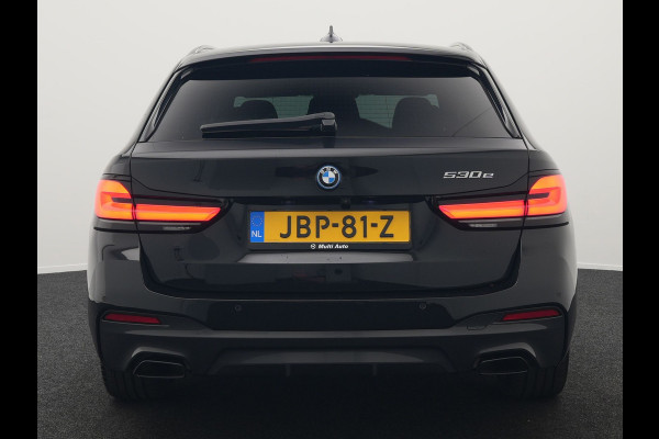 BMW 5 Serie Touring 530e M Sport Plug In Hybrid 293pk Dealer O.H PHEV | Sfeerverlichting | Lederen Sportstoelen Verwarmd | Apple Carplay | Cruise Control | Camera | Blis | Navigatie | DAB |
