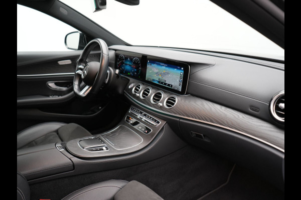 Mercedes-Benz E-Klasse Estate 300 e AMG Line Plug In Hybrid 320pk Dealer O.H PHEV | Alcantara Sportstoelen Verwarmd |  Widescreen Navi | Apple Carplay | BLIS | Sfeerverlichting | Camera |