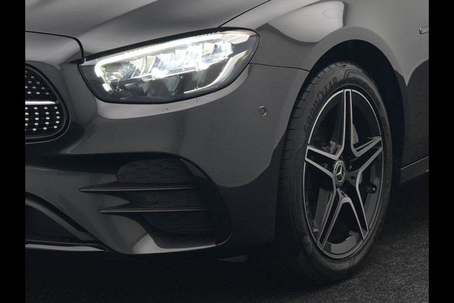 Mercedes-Benz E-Klasse Estate 300 e AMG Line Plug In Hybrid 320pk Dealer O.H PHEV | Alcantara Sportstoelen Verwarmd |  Widescreen Navi | Apple Carplay | BLIS | Sfeerverlichting | Camera |