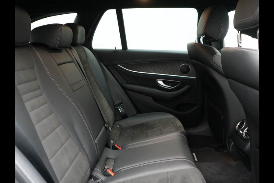 Mercedes-Benz E-Klasse Estate 300 e AMG Line Plug In Hybrid 320pk Dealer O.H PHEV | Alcantara Sportstoelen Verwarmd |  Widescreen Navi | Apple Carplay | BLIS | Sfeerverlichting | Camera |