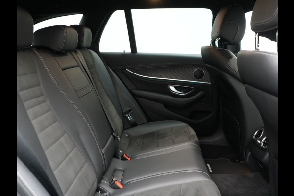 Mercedes-Benz E-Klasse Estate 300 e AMG Line Plug In Hybrid 320pk Dealer O.H PHEV | Alcantara Sportstoelen Verwarmd |  Widescreen Navi | Apple Carplay | BLIS | Sfeerverlichting | Camera |
