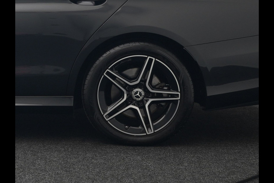 Mercedes-Benz E-Klasse Estate 300 e AMG Line Plug In Hybrid 320pk Dealer O.H PHEV | Alcantara Sportstoelen Verwarmd |  Widescreen Navi | Apple Carplay | BLIS | Sfeerverlichting | Camera |