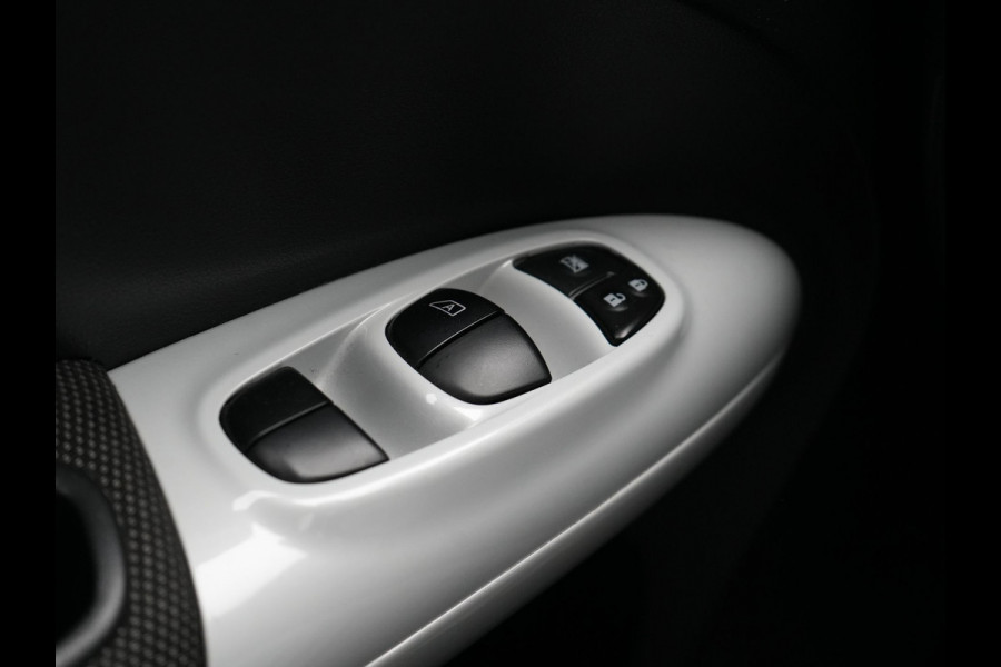 Nissan Juke 1.2 DIG-T S/S N-Vision 116pk Dealer O.H | Trekhaak Afneembaar | Alcantara Sportstoelen | 360 Camera | Lane Assist | Cruise Control | Keyless | Navigatie | Bluetooth | Climate Control | DAB |