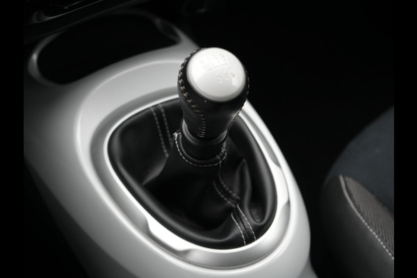 Nissan Juke 1.2 DIG-T S/S N-Vision 116pk Dealer O.H | Trekhaak Afneembaar | Alcantara Sportstoelen | 360 Camera | Lane Assist | Cruise Control | Keyless | Navigatie | Bluetooth | Climate Control | DAB |