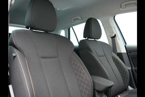 Škoda Kamiq 1.0 TSI Style 111pk Dealer O.H | Apple Carplay | Voorstoelen Verwarmd | Cruise Control | DAB | 17 "L.M |