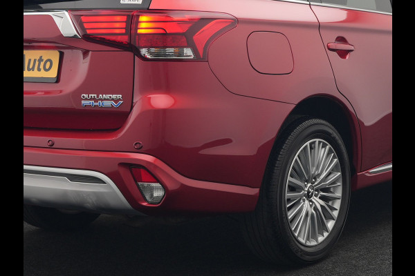 Mitsubishi Outlander 2.4 Intense+ Plug In Hybrid 225pk Dealer O.H PHEV | 360 Camera | Lederen Sportstoelen Verwarmd | Keyless | Navigatie | Stuur Verwarmd | Cruise Control | Blis | DAB |
