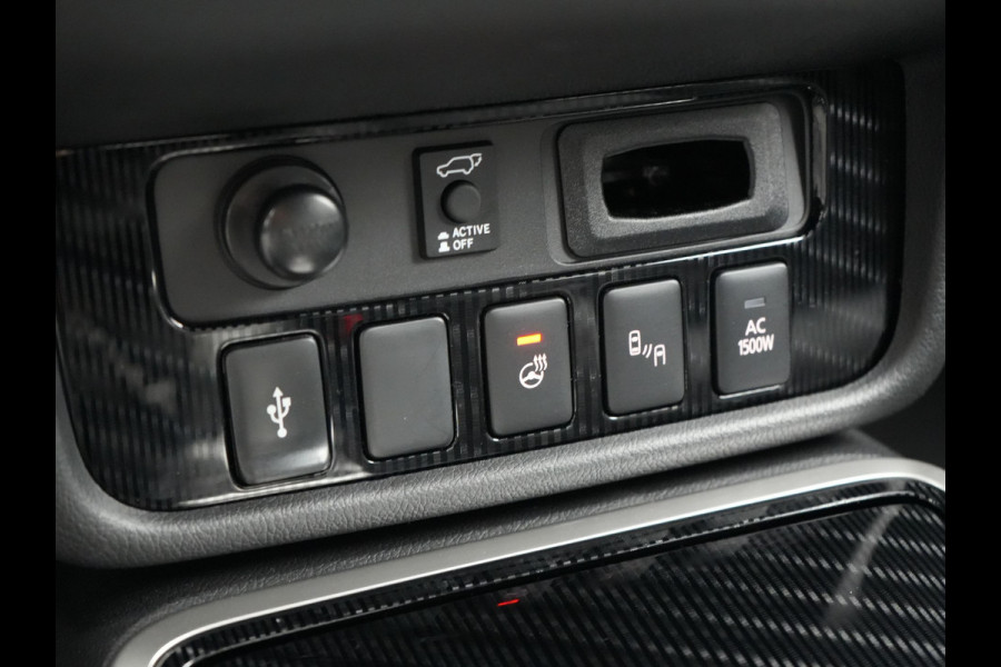 Mitsubishi Outlander 2.4 Intense+ Plug In Hybrid 225pk Dealer O.H PHEV | 360 Camera | Lederen Sportstoelen Verwarmd | Keyless | Navigatie | Stuur Verwarmd | Cruise Control | Blis | DAB |