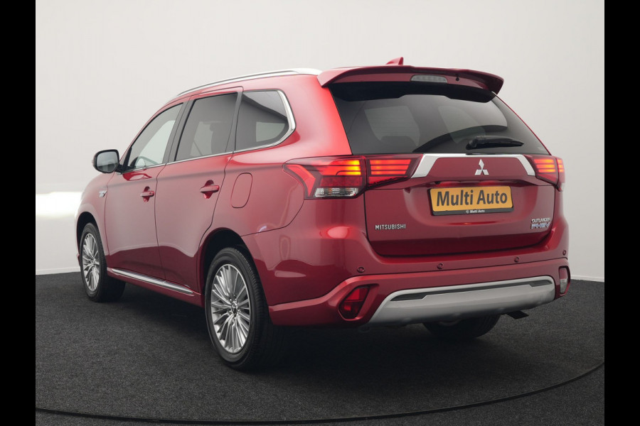 Mitsubishi Outlander 2.4 Intense+ Plug In Hybrid 225pk Dealer O.H PHEV | 360 Camera | Lederen Sportstoelen Verwarmd | Keyless | Navigatie | Stuur Verwarmd | Cruise Control | Blis | DAB |