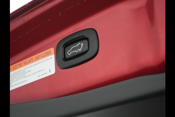 Mitsubishi Outlander 2.4 Intense+ Plug In Hybrid 225pk Dealer O.H PHEV | 360 Camera | Lederen Sportstoelen Verwarmd | Keyless | Navigatie | Stuur Verwarmd | Cruise Control | Blis | DAB |