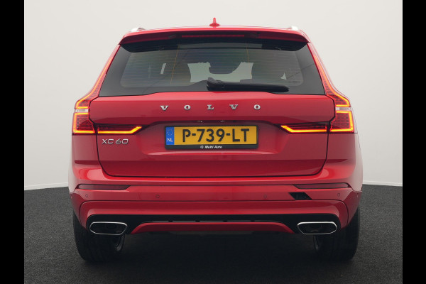Volvo XC60 T8 Twin Engine AWD R-Design Plug in Hybrid 391pk PHEV | Trekhaak af Fabriek | Panodak | Pilot Assist | Adaptive Cruise | 360 Camera | Carplay | Keyless |