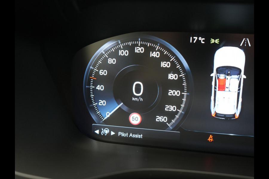 Volvo XC60 T8 Twin Engine AWD R-Design Plug in Hybrid 391pk PHEV | Trekhaak af Fabriek | Panodak | Pilot Assist | Adaptive Cruise | 360 Camera | Carplay | Keyless |