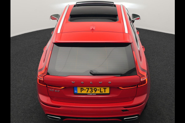 Volvo XC60 T8 Twin Engine AWD R-Design Plug in Hybrid 391pk PHEV | Trekhaak af Fabriek | Panodak | Pilot Assist | Adaptive Cruise | 360 Camera | Carplay | Keyless |