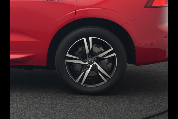 Volvo XC60 T8 Twin Engine AWD R-Design Plug in Hybrid 391pk PHEV | Trekhaak af Fabriek | Panodak | Pilot Assist | Adaptive Cruise | 360 Camera | Carplay | Keyless |