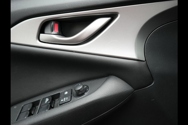 Mazda CX-3 2.0 SkyActiv-G 121 Comfort Dealer O.H | Trekhaak Afneembaar | Apple Carplay | Sportstoelen Verwarmd | Cruise Control |  Laneassist | Climate Control |