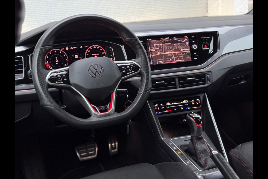 Volkswagen Polo 2.0 TSI GTI Xenon/Virtual/AppleCarPlay/Acc