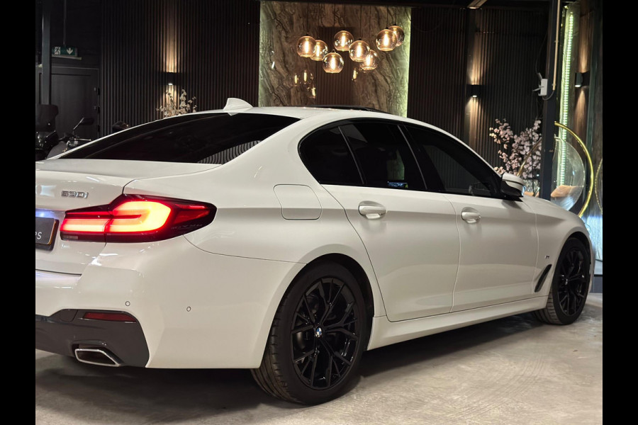 BMW 5 Serie 530i xDrive M Pakket|Full options|
