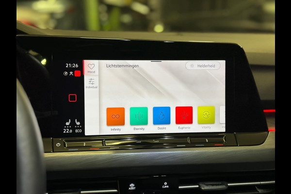 Volkswagen Golf 1.4 eHybrid|PANO|HEAD UP|MEMORY|FULL OPTIONS