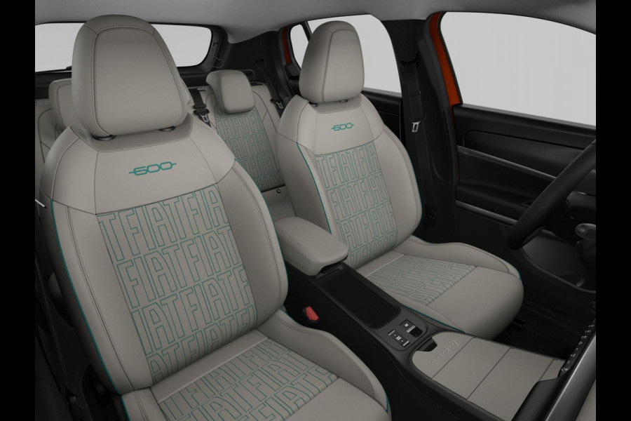 Fiat 600E La Prima 54 kWh | 17% Bijtelling | Carplay | Elek. Stoel | Stoelverwarming | Keyless | LED | Clima