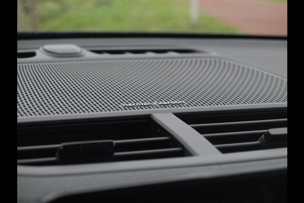 Polestar 2 Long Range Dual Motor Launch Edition 78kWh | Trekhaak | Panoramadak | Harman Kardon | Privacy glas |