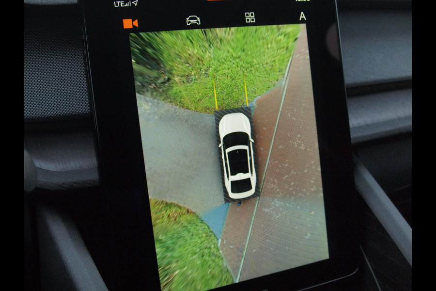 Polestar 2 Long Range Dual Motor Launch Edition 78kWh | Trekhaak | Panoramadak | Harman Kardon | Privacy glas |