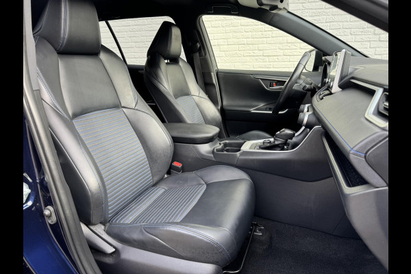 Toyota RAV4 2.5 Hybrid AWD Bi-Tone Adaptive cruise Climate control LED Apple / Android Draadloos telefoonladen Achteruitrijcamera
