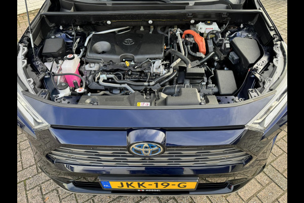 Toyota RAV4 2.5 Hybrid AWD Bi-Tone Adaptive cruise Climate control LED Apple / Android Draadloos telefoonladen Achteruitrijcamera