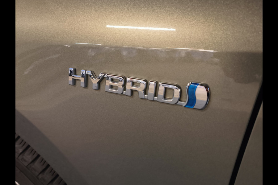 Toyota Corolla 1.8 Hybrid Active Rijklaar + 12 maanden Bovag-garantie Henk Jongen Auto's in Helmond,  al 50 jaar service zoals 't hoort!